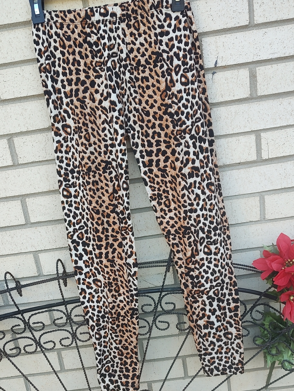Leopard Leggings - Picture 3 of 10